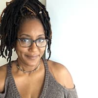 trina-moore-pervall 頭像