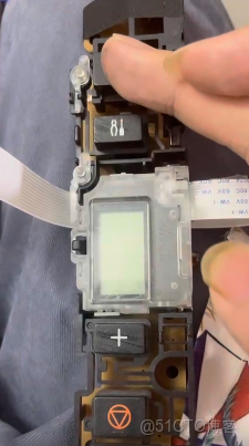 在這裏插入圖片描述