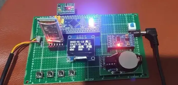 在這裏插入圖片描述