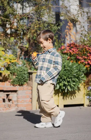 重量僅幾十克，讓孩子隨時隨地練口語，這款教育AI硬件“不費媽”_智能硬件_06