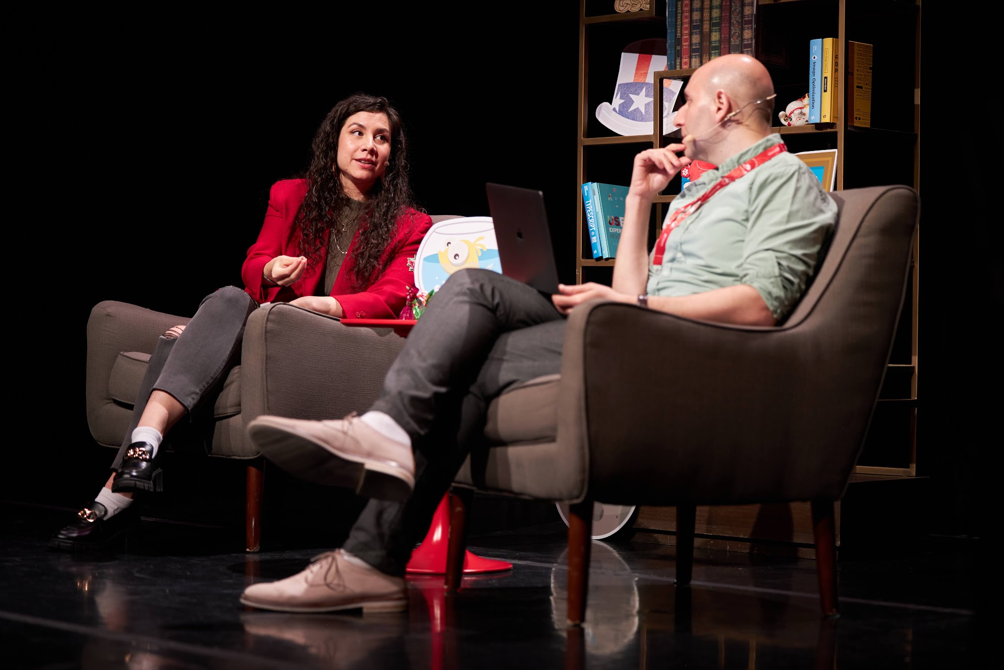 Una Kravetz during the Q&A after her talk