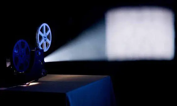 頻繁升級的放映機