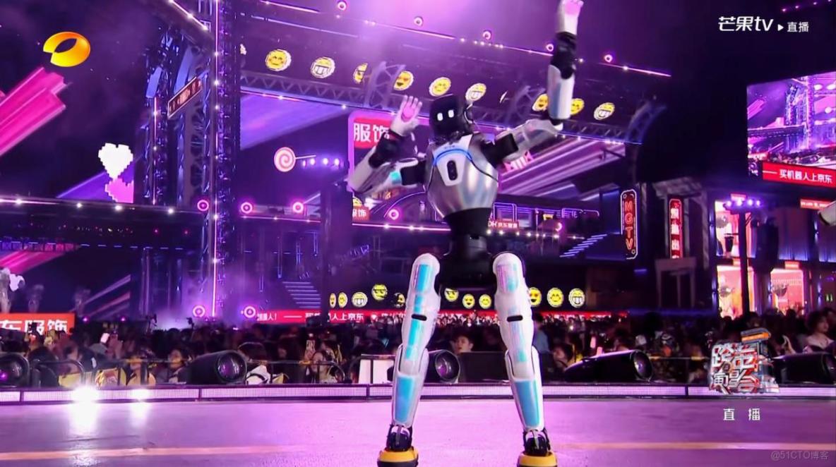 能文能武！智元機器人天團與王心凌王鶴棣同台炸場跨晚_旋轉角度_02