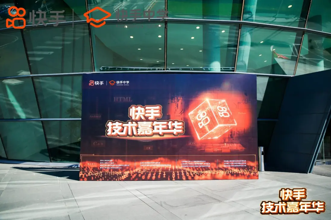 在這裏插入圖片描述